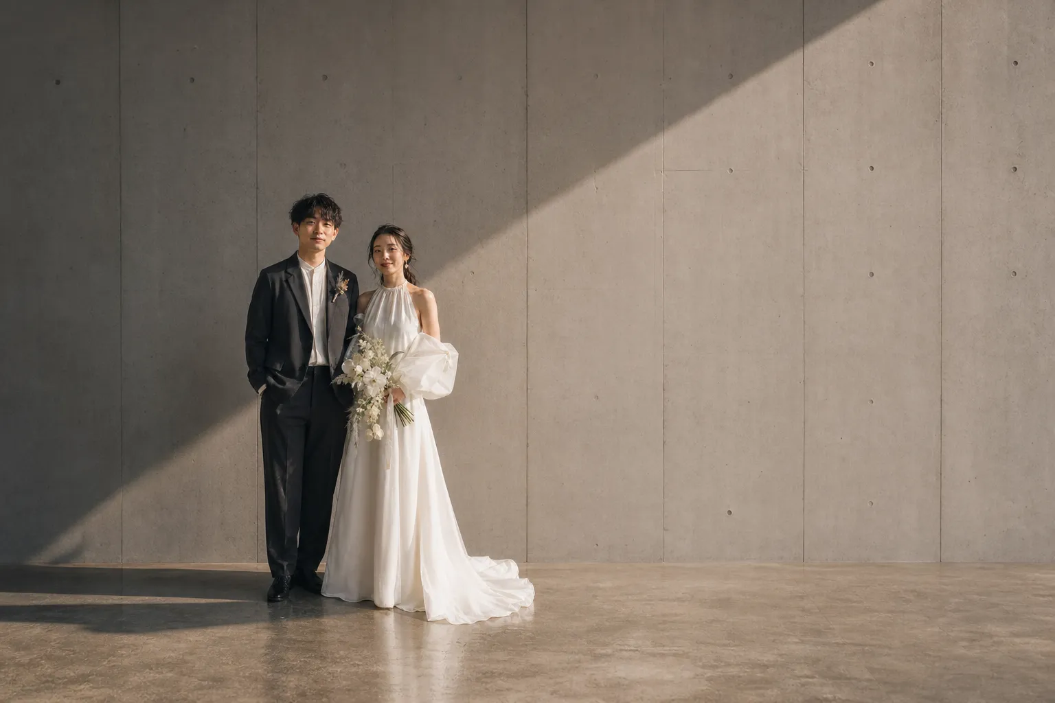 前撮り写真｜横長レイアウト向けの新郎新婦フォト